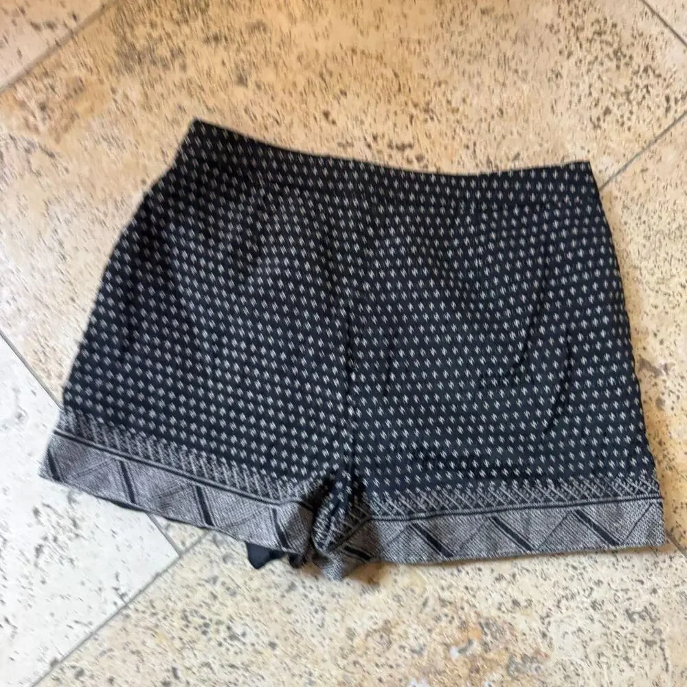 BCBG Max Azria Black Patterned Mini Skort